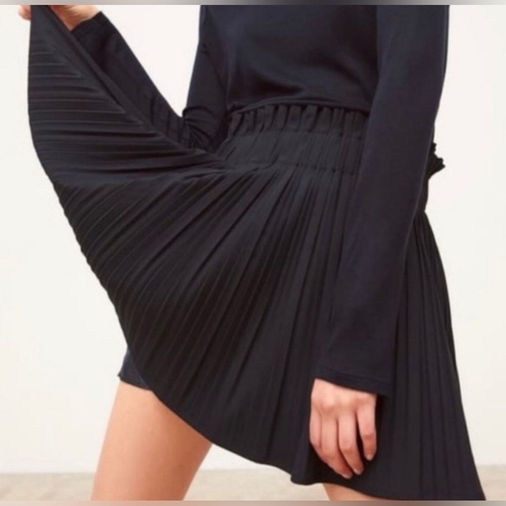 ZARA Black Pleated Mini Skirt Paperbag Elastic waistband w/shorts underneath S - Picture 9 of 11